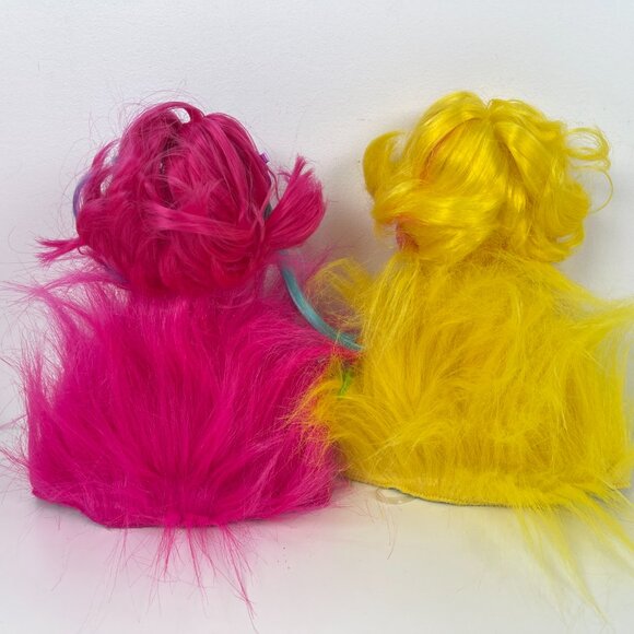 Trolls Band Together Fashion Doll, Hairsational Reveals Queen Poppy and Viva - Picture 4 of 13